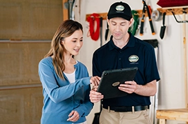 A PDS expert explaining to a client.
